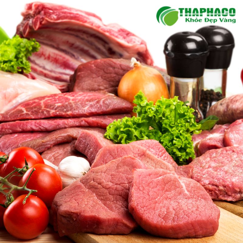 Xây dựng chế độ ăn uống cân bằng, giàu vitamin và khoáng chất, đặc biệt là sắt, B12, C và Folate