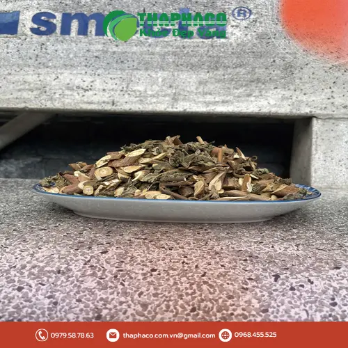Bạch Đồng Nữ đã được sắc, sẵn sàng sử dụng