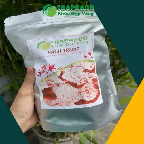 Bạch truật khô được phơi và đóng gói