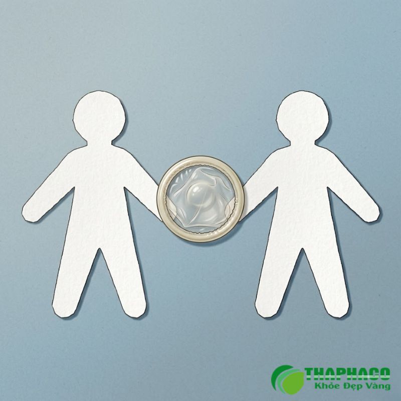 Để ngăn ngừa tái nhiễm Chlamydia, cần thực hành tình dục an toàn bằng bao cao su