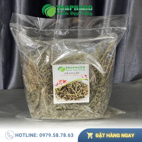 Hình ảnh cốc trà cà gai leo đã được pha chế
