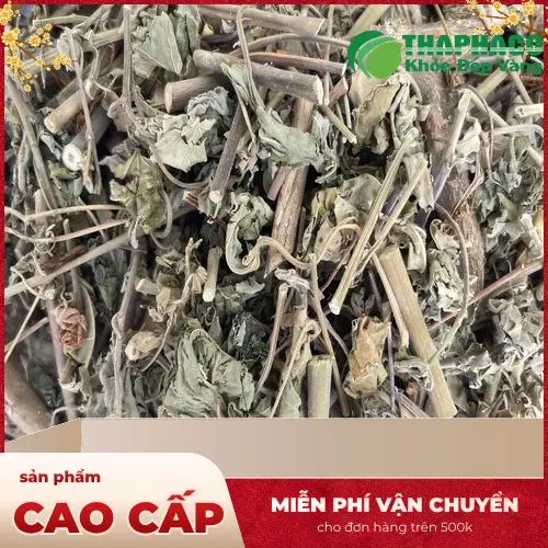 Hình ảnh một cốc trà từ cây cối xay sấy khô