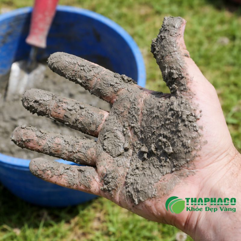 Thay đổi thói quen, hạn chế tiếp xúc trực tiếp với xi măng, sử dụng đồ bảo hộ và vệ sinh cá nhân sạch sẽ