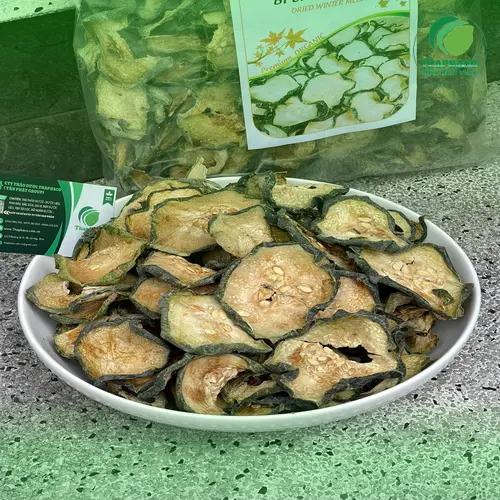 Bí đao tươi được tuyển chọn kỹ lưỡng tại THAPHACO