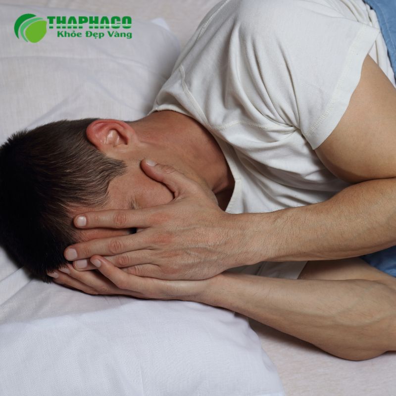 Bướu cổ có thể biểu hiện qua nhiều dấu hiệu khác nhau