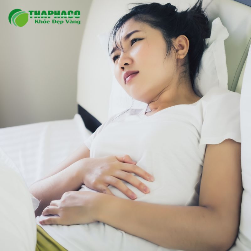 Đau bụng kinh thứ phát do các bệnh lý phụ khoa như lạc nội mạc tử cung, u xơ, viêm vùng chậu