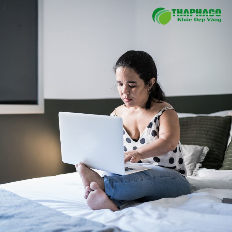 Lùn tuyến yên là tình trạng thiếu hụt hormone tăng trưởng (GH) do tuyến yên sản xuất không đủ