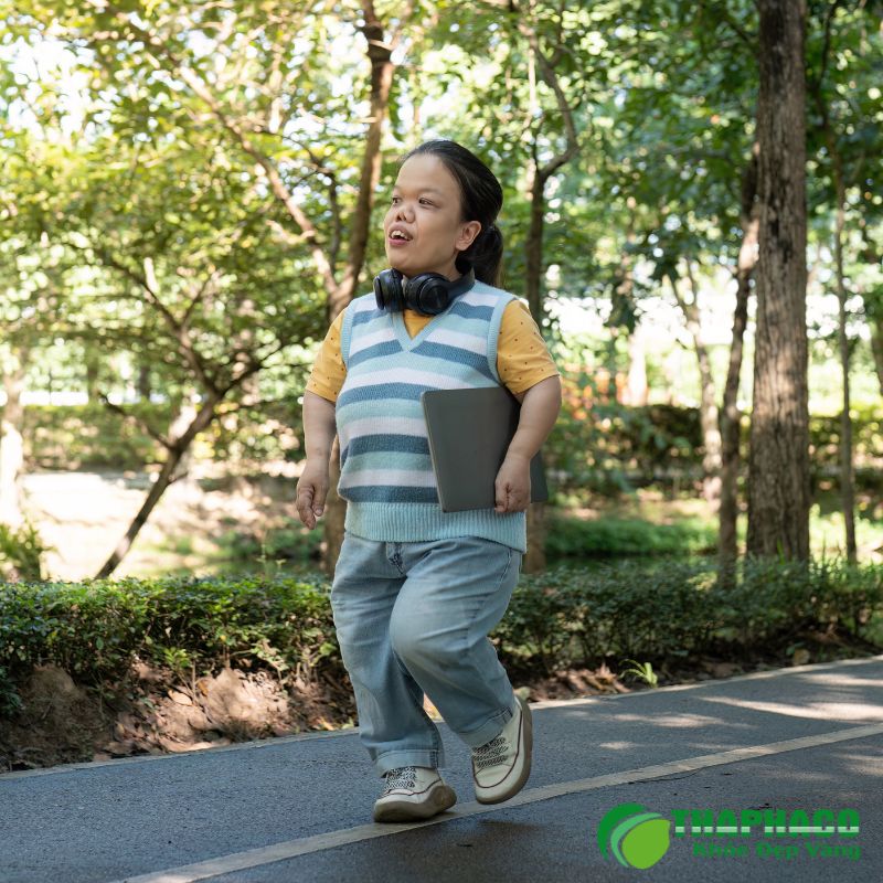 Vai Trò Của Dinh Dưỡng và Lối Sống Hỗ Trợ Điều Trị Lùn Tuyến Yên