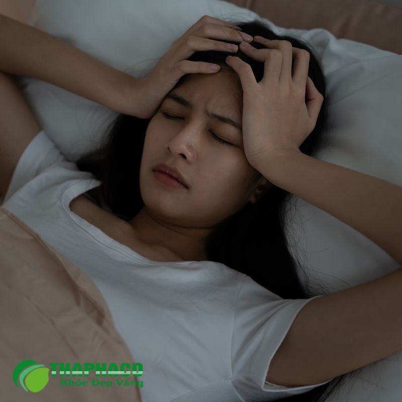 Suy buồng trứng sớm (POI) là tình trạng buồng trứng ngừng hoạt động bình thường trước tuổi 40