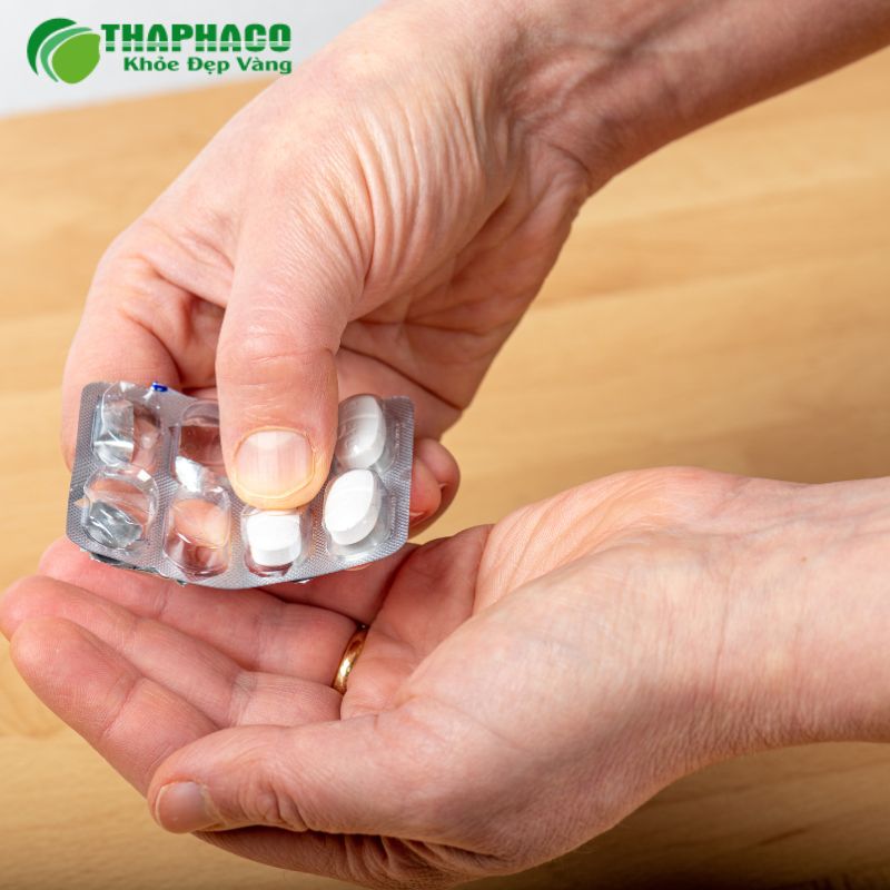 Các bệnh như tiểu đường, cao huyết áp, suy giáp cũng có thể gây tăng acid uric máu
