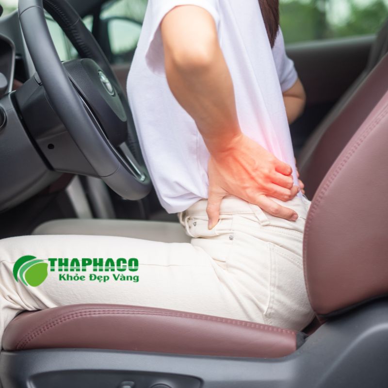 Khi tiểu buốt kèm đau lưng, đau bụng dưới dữ dội nên đến thăm khám bác sĩ 