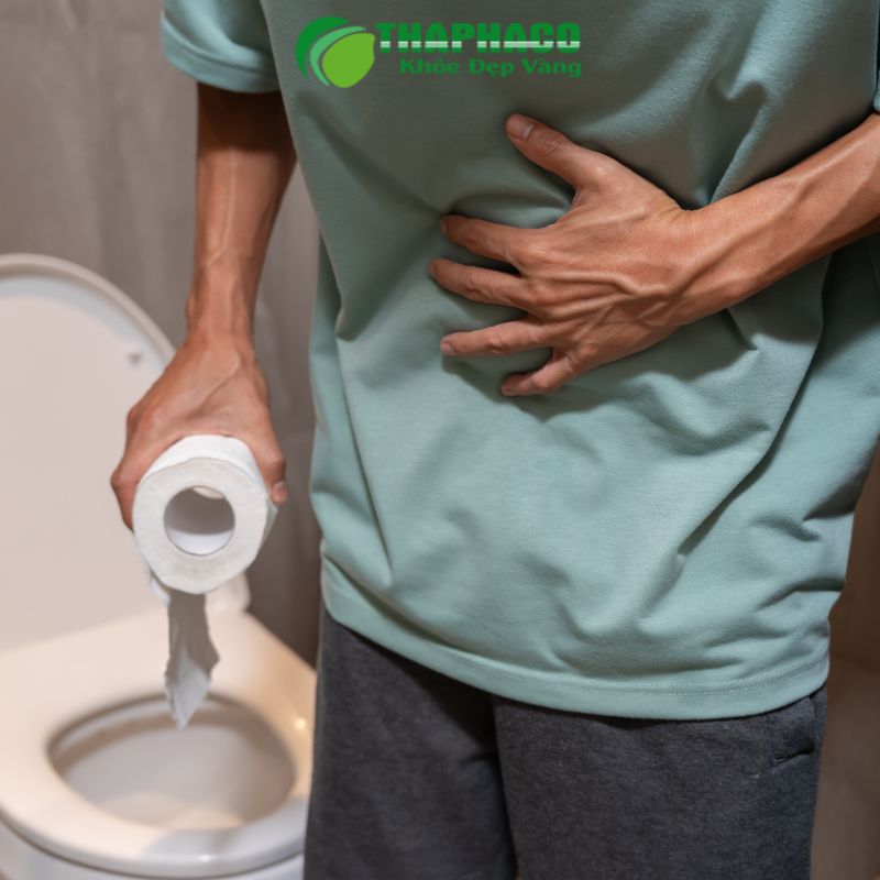 Tiểu ra máu, hay đái máu, là tình trạng có sự xuất hiện của hồng cầu trong nước tiểu
