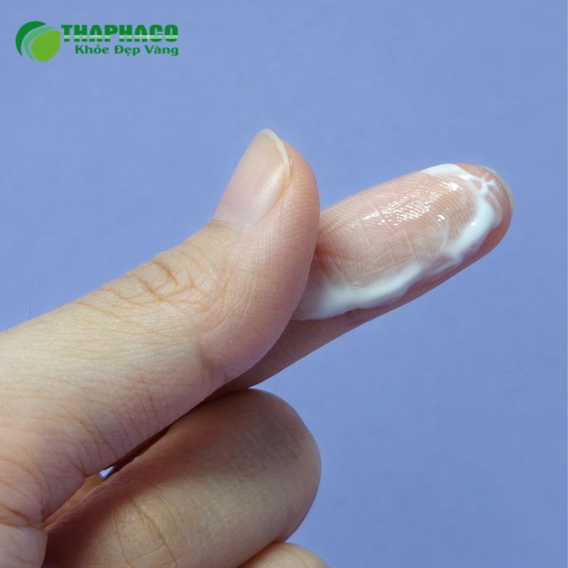 Triệu chứng viêm âm đạo do trùng roi ở nữ giới thường rõ rệt như khí hư bất thường, ngứa rát, tiểu buốt