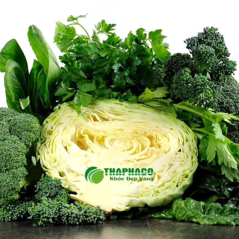 Tăng cường rau xanh, trái cây tươi, thực phẩm giàu vitamin C, E, kẽm để tăng cường sức đề kháng