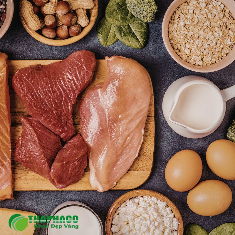 Thịt nạc, trứng, đậu phụ, các loại đậu giúp cơ thể xây dựng và sửa chữa các mô