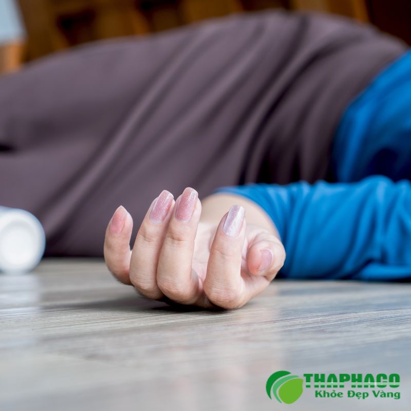 Ngất xỉu khi tim đập nhanh là dấu hiệu cần được cấp cứu y tế khẩn cấp