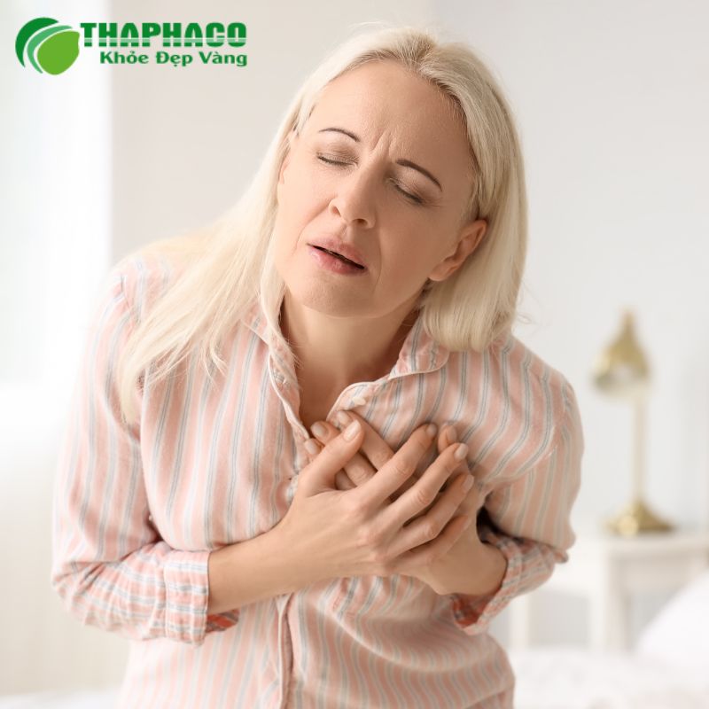 Nhồi máu cơ tim có thể dẫn đến nhiều biến chứng nghiêm trọng như suy tim, rối loạn nhịp tim
