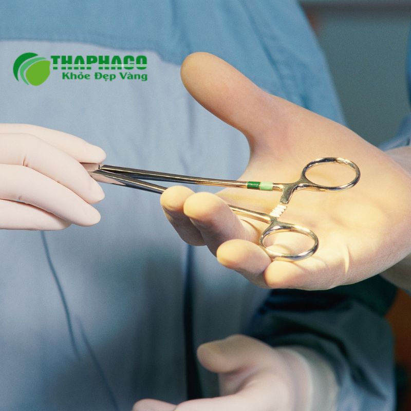 Phẫu thuật mở là phương pháp điều trị phình động mạch truyền thống