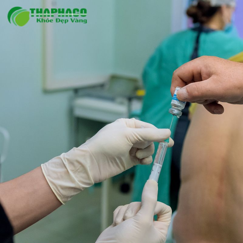 Teo cơ tủy gây suy giảm vận động, hô hấp, dinh dưỡng và biến chứng xương khớp