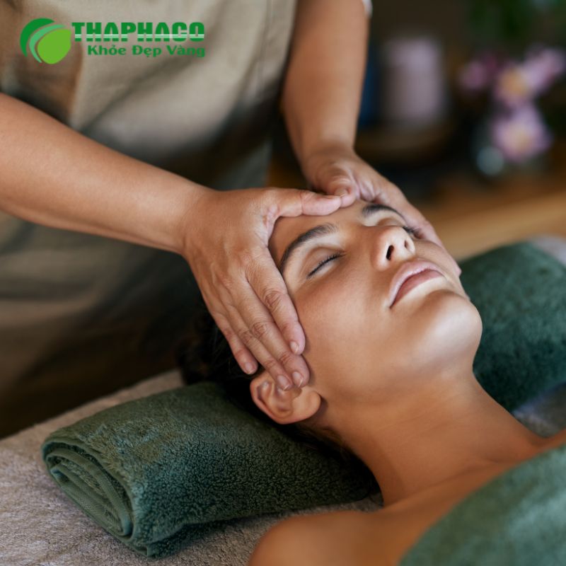 Massage giúp thư giãn, giảm căng thẳng và tăng cường lưu thông máu