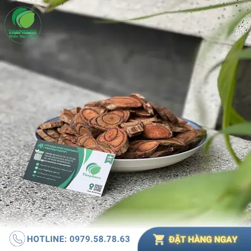 Kê Huyết Đằng thái lát được sơ chế thủ công
