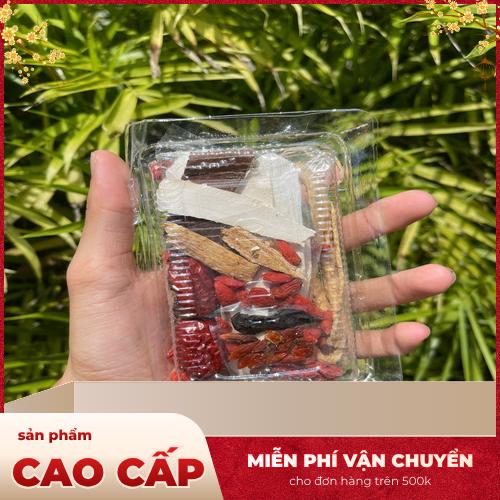 Set canh hầm gà thảo mộc tự nhiên tiện lợi cho người nội trợ